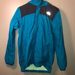 north face windbreaker